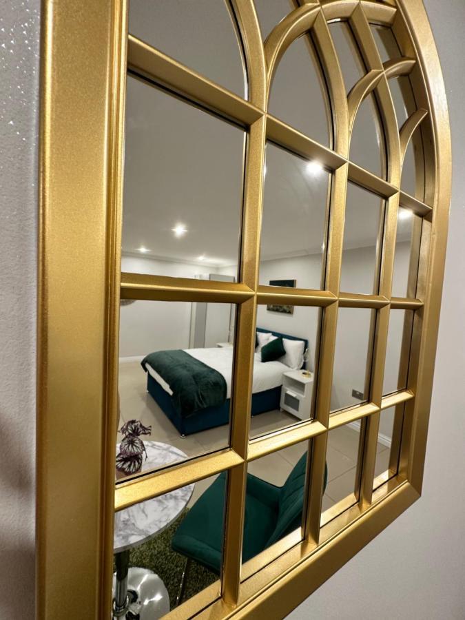 Luxury Studio Apartment Harrow on the Hill Esterno foto