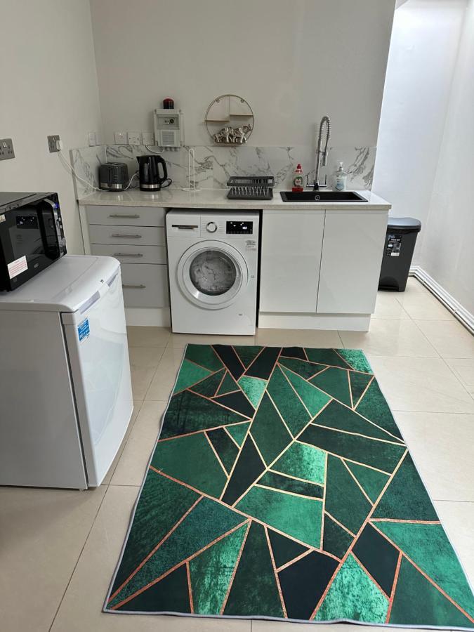 Luxury Studio Apartment Harrow on the Hill Esterno foto