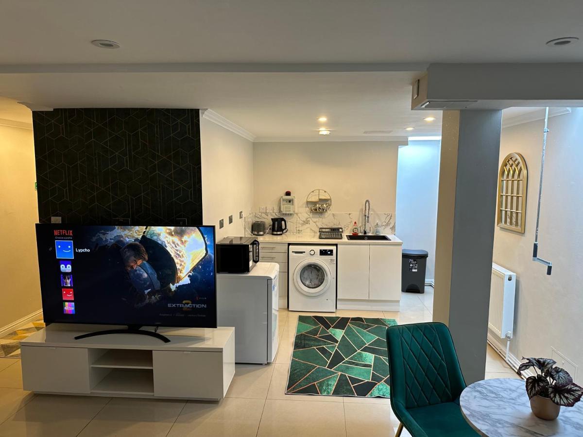 Luxury Studio Apartment Harrow on the Hill Esterno foto
