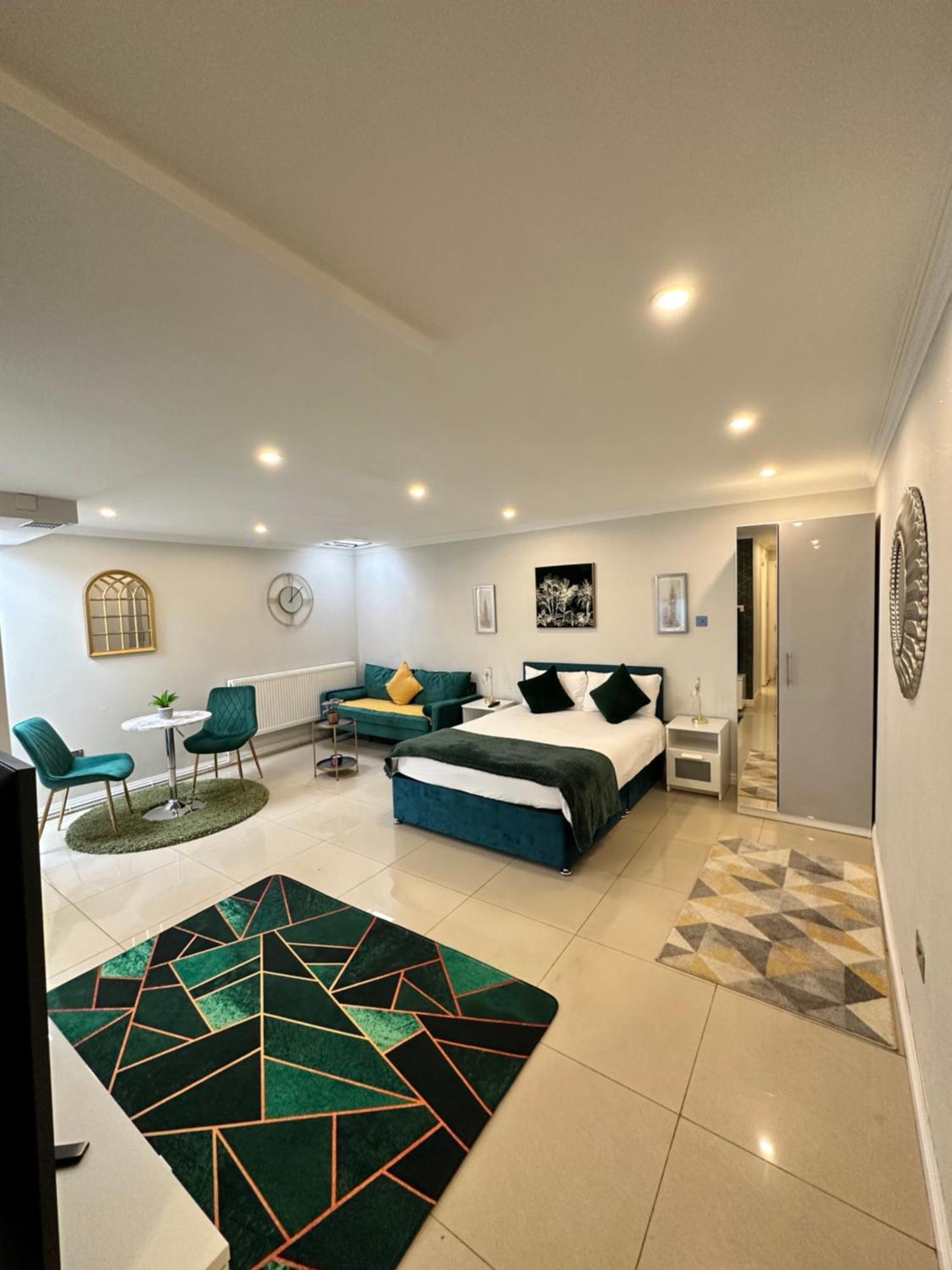 Luxury Studio Apartment Harrow on the Hill Esterno foto