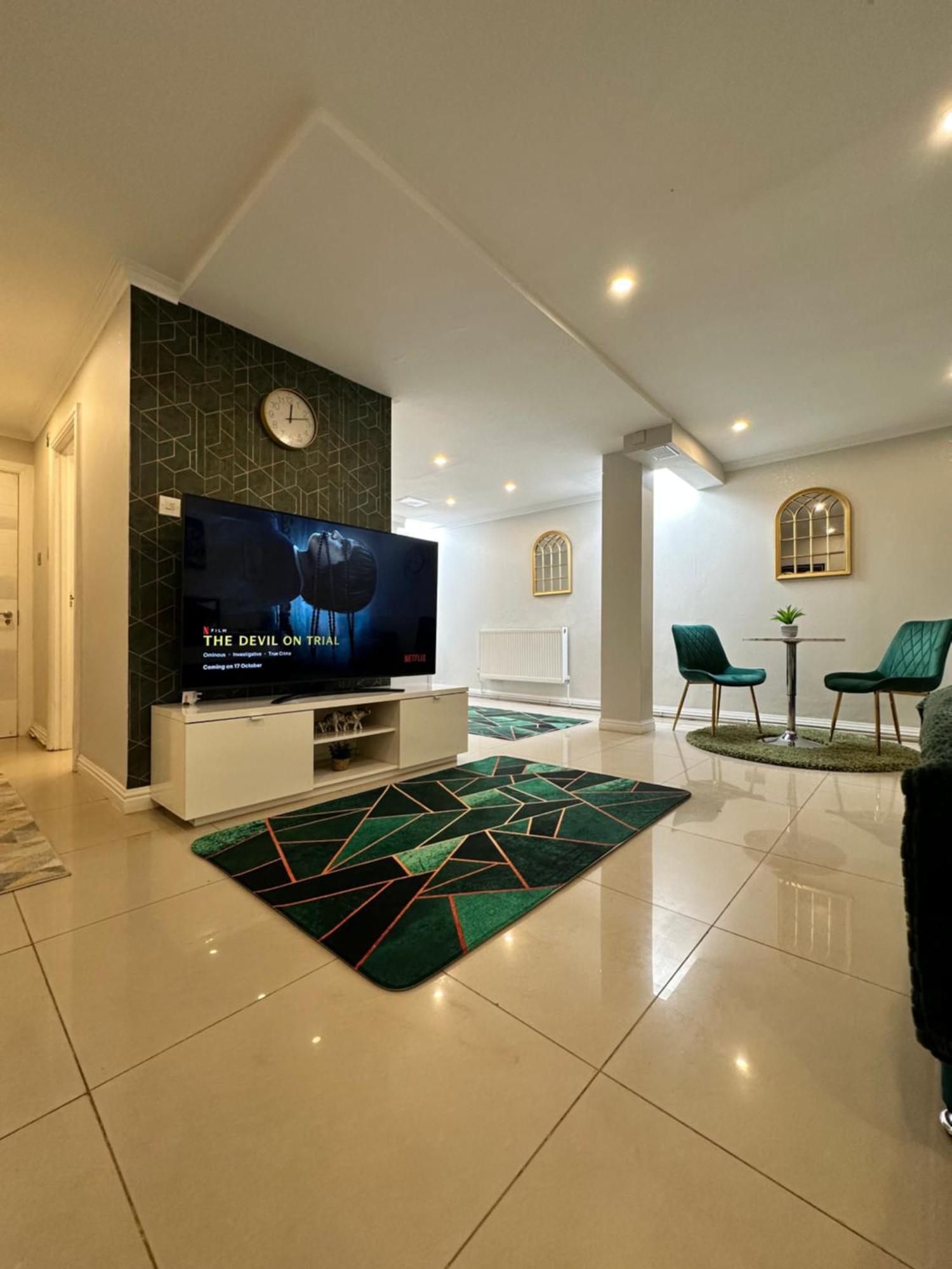 Luxury Studio Apartment Harrow on the Hill Esterno foto