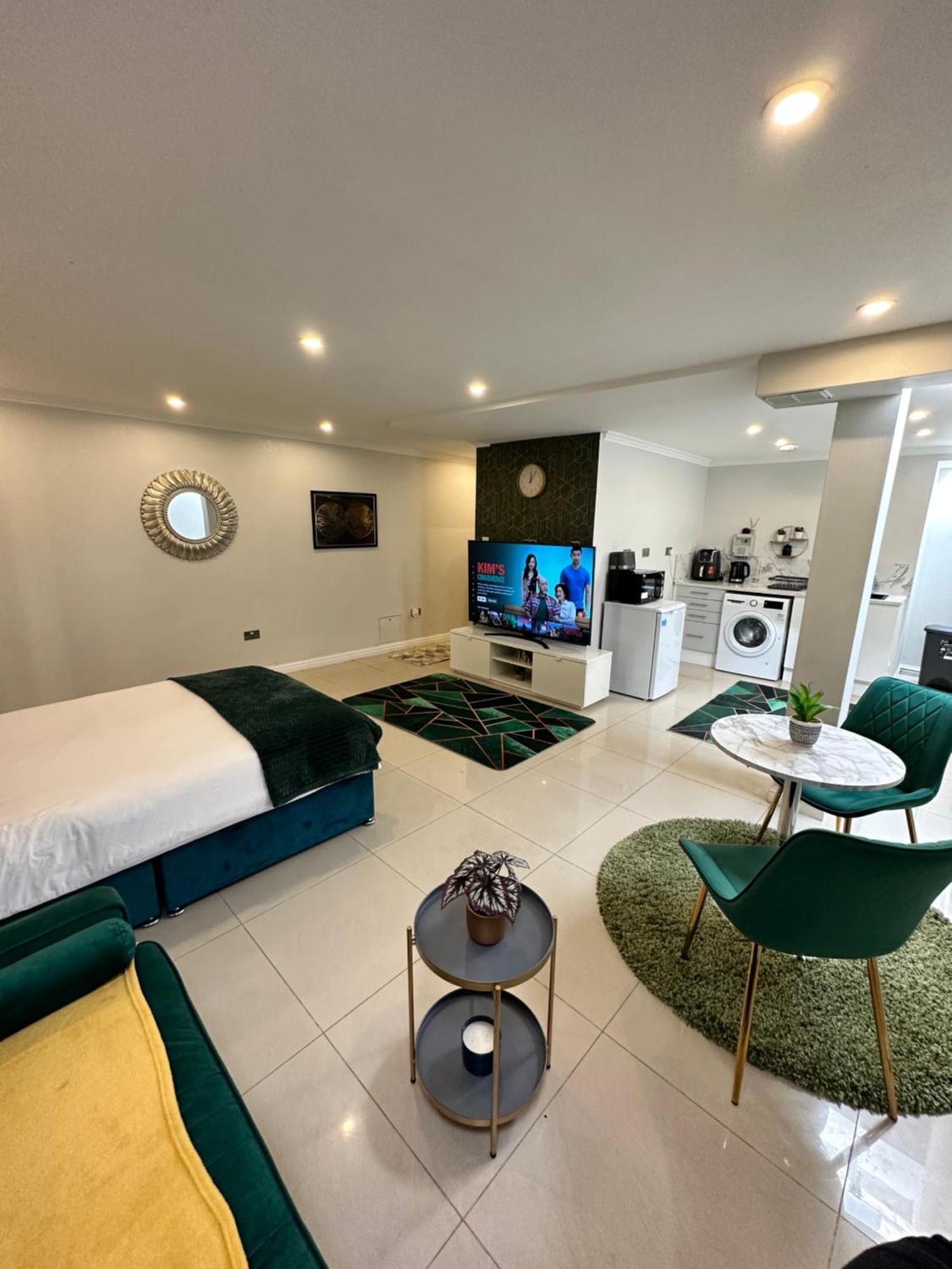 Luxury Studio Apartment Harrow on the Hill Esterno foto
