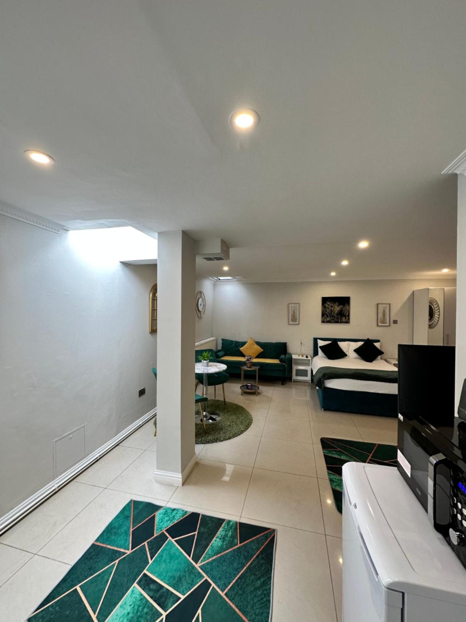 Luxury Studio Apartment Harrow on the Hill Esterno foto