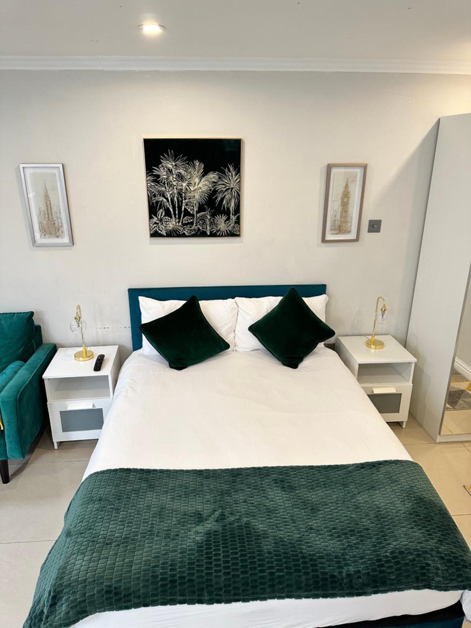 Luxury Studio Apartment Harrow on the Hill Esterno foto