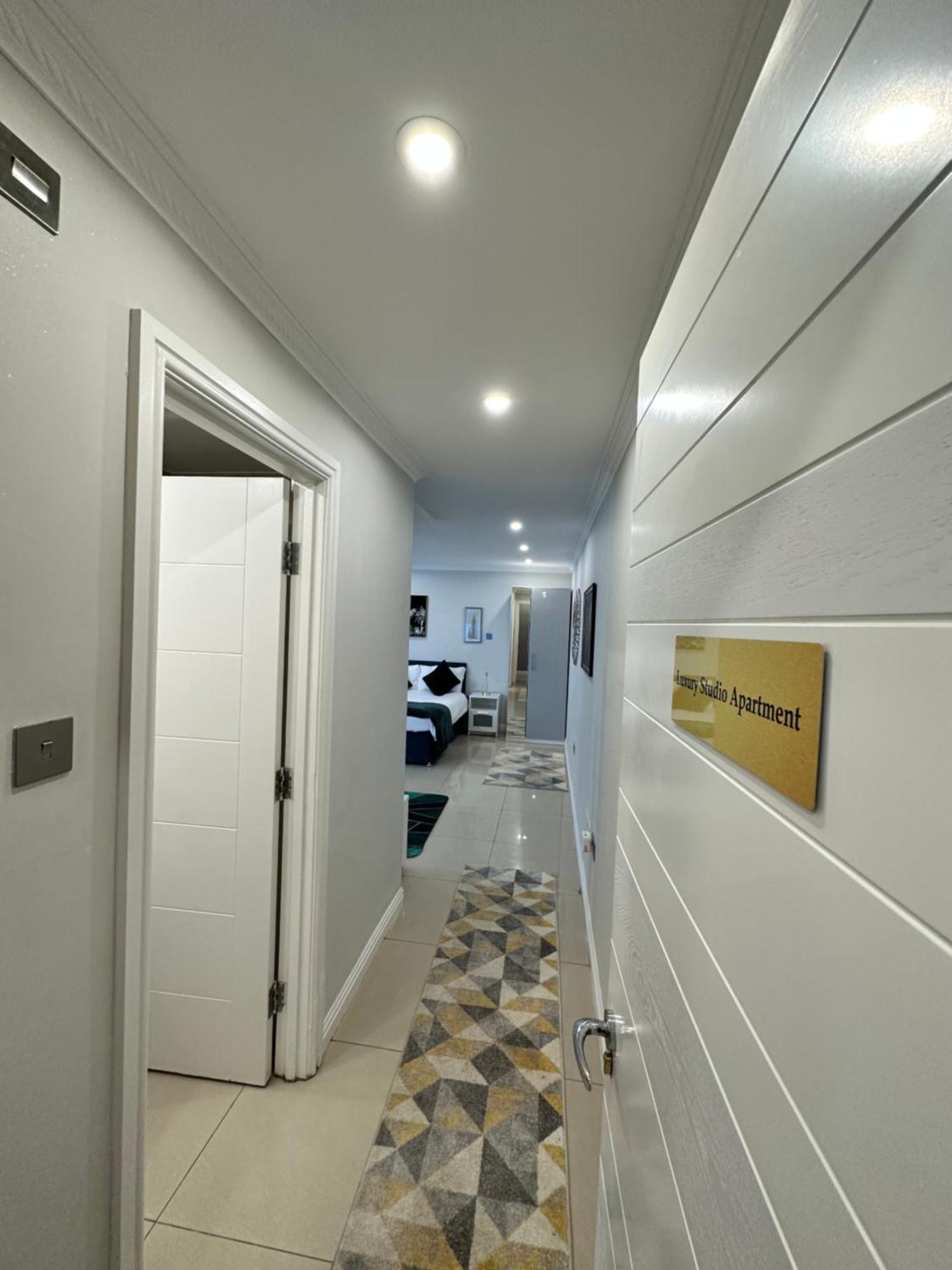 Luxury Studio Apartment Harrow on the Hill Esterno foto