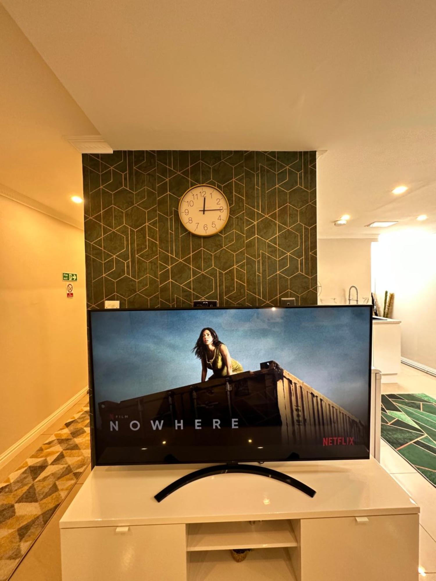 Luxury Studio Apartment Harrow on the Hill Esterno foto