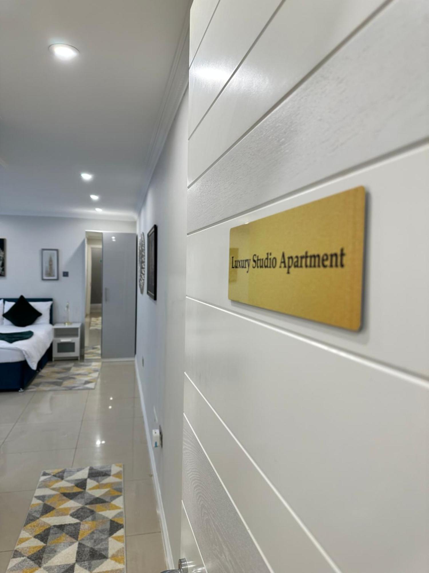 Luxury Studio Apartment Harrow on the Hill Esterno foto