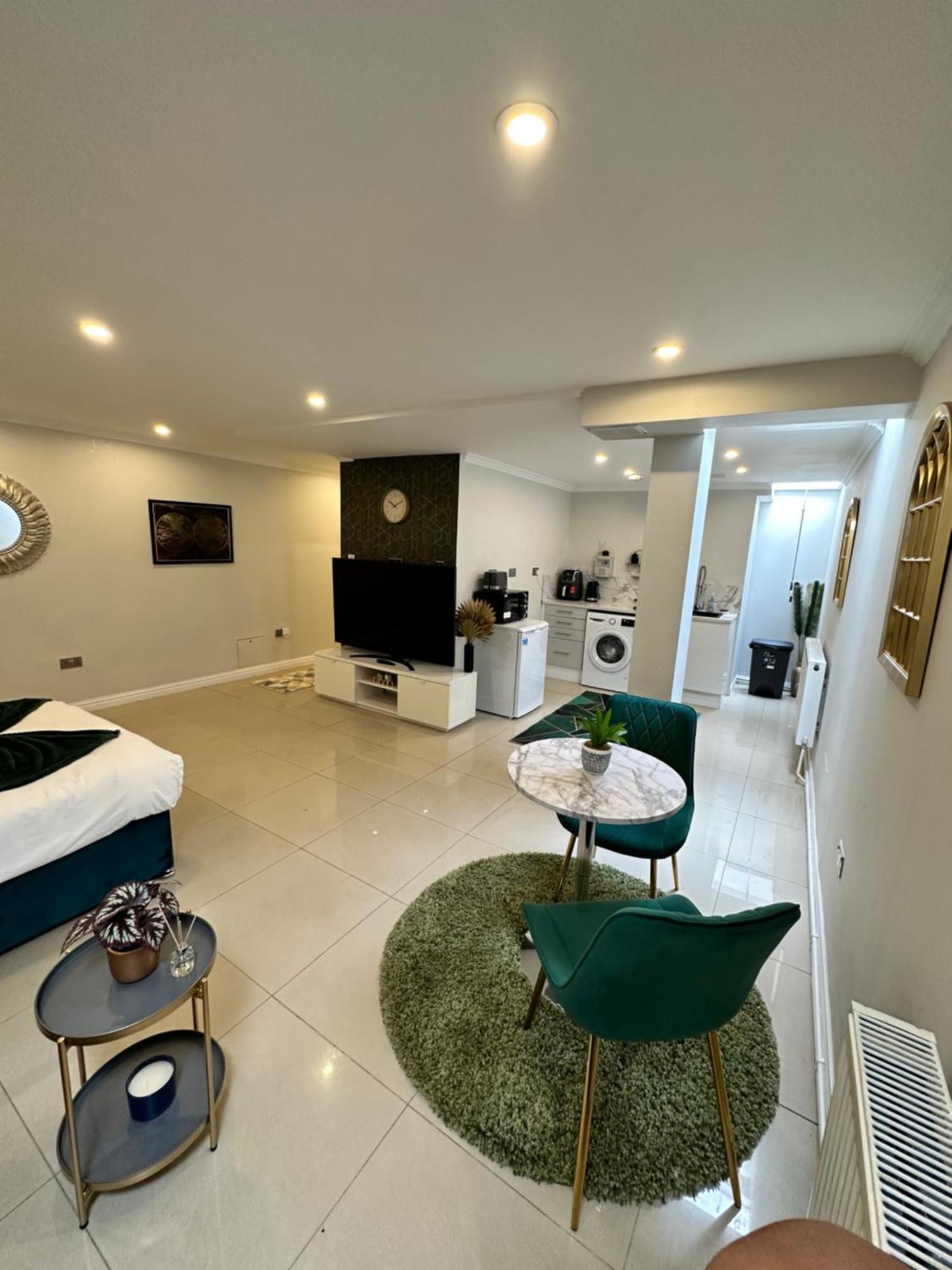Luxury Studio Apartment Harrow on the Hill Esterno foto