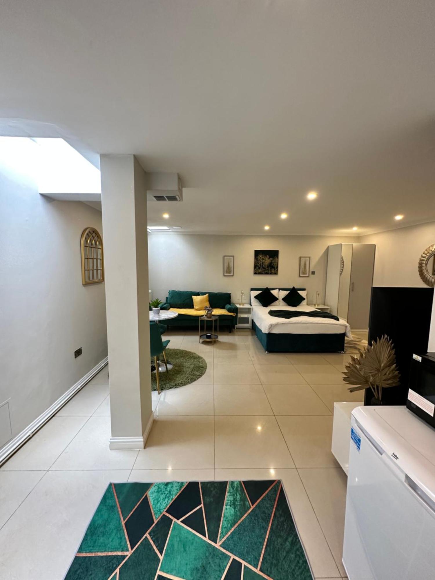 Luxury Studio Apartment Harrow on the Hill Esterno foto