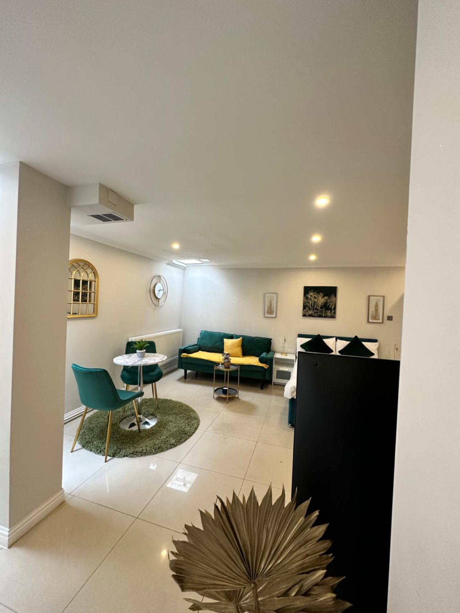 Luxury Studio Apartment Harrow on the Hill Esterno foto