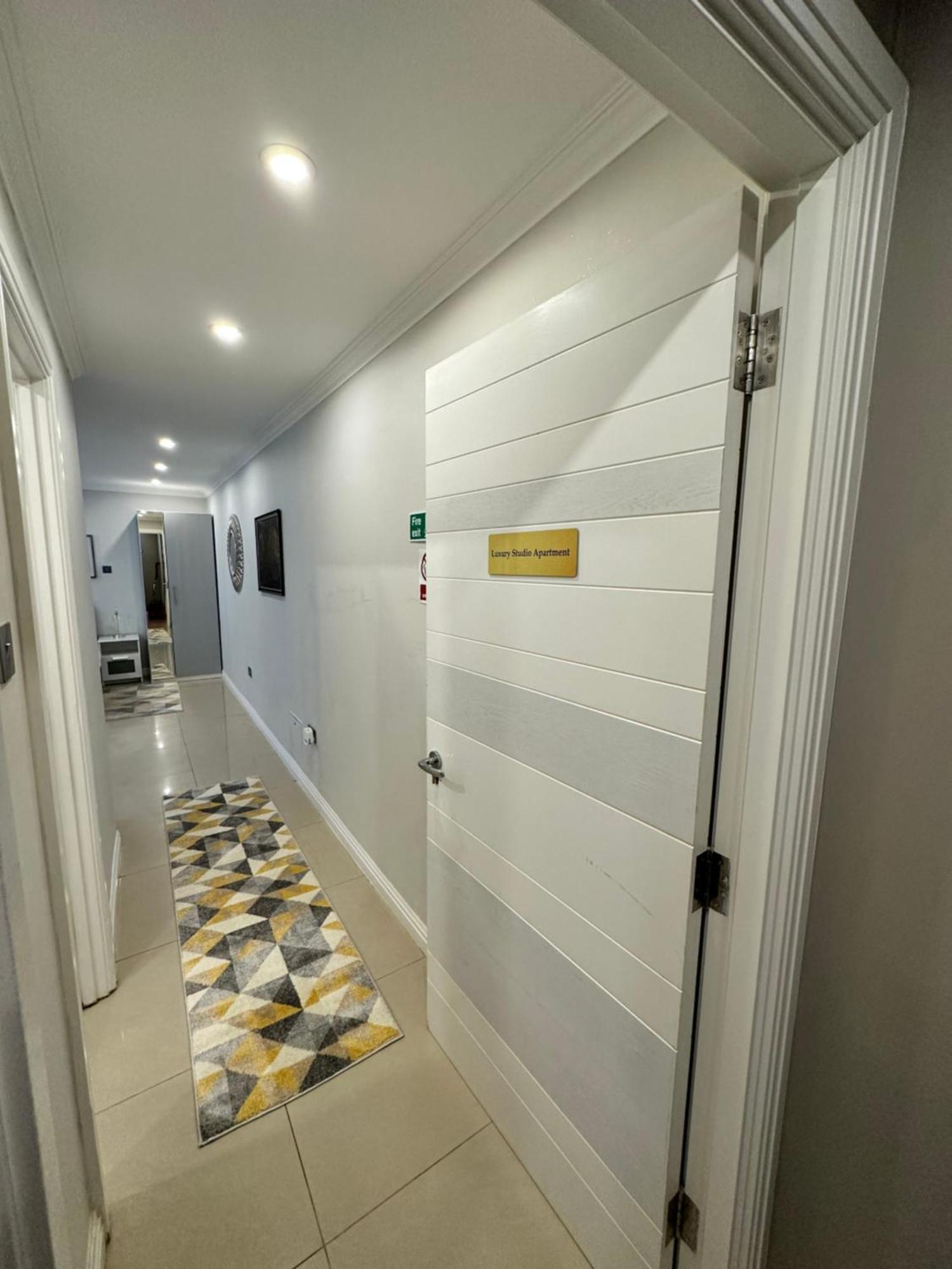 Luxury Studio Apartment Harrow on the Hill Esterno foto