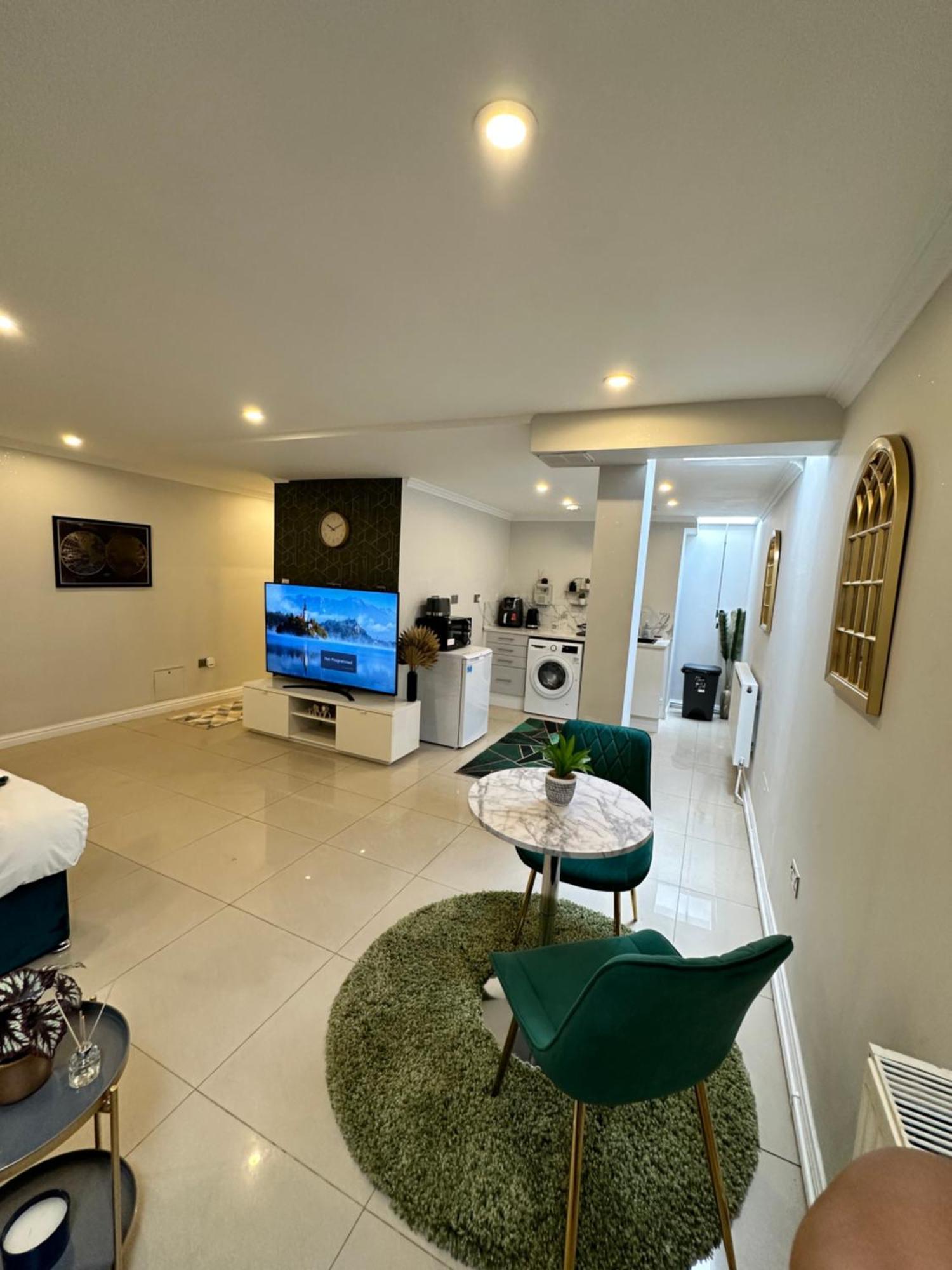 Luxury Studio Apartment Harrow on the Hill Esterno foto