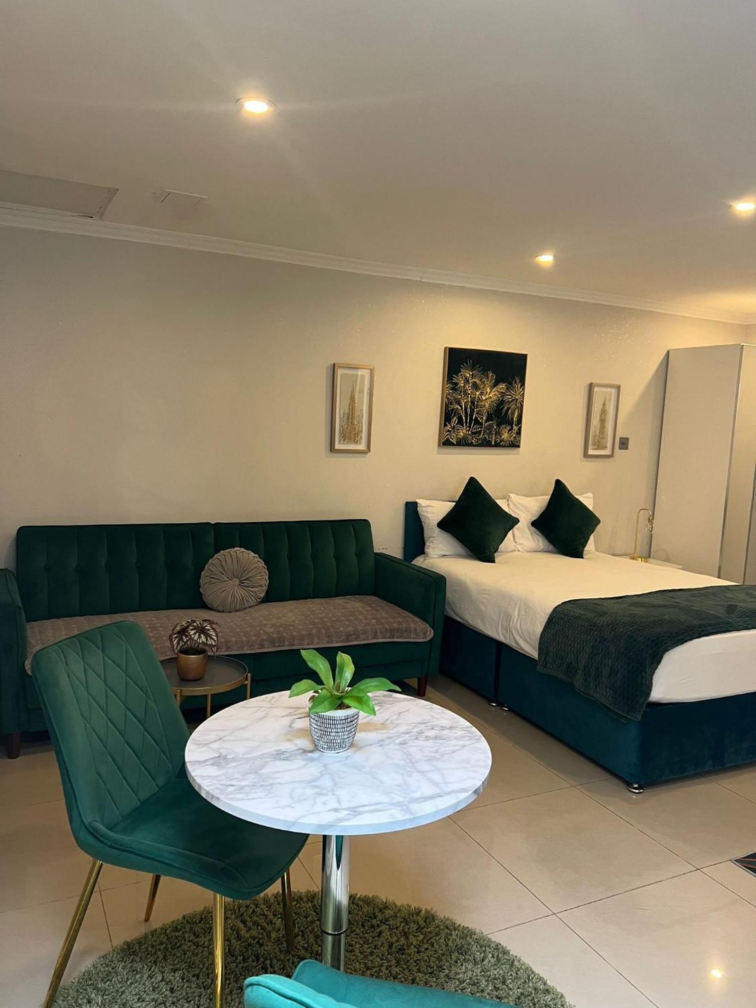 Luxury Studio Apartment Harrow on the Hill Esterno foto
