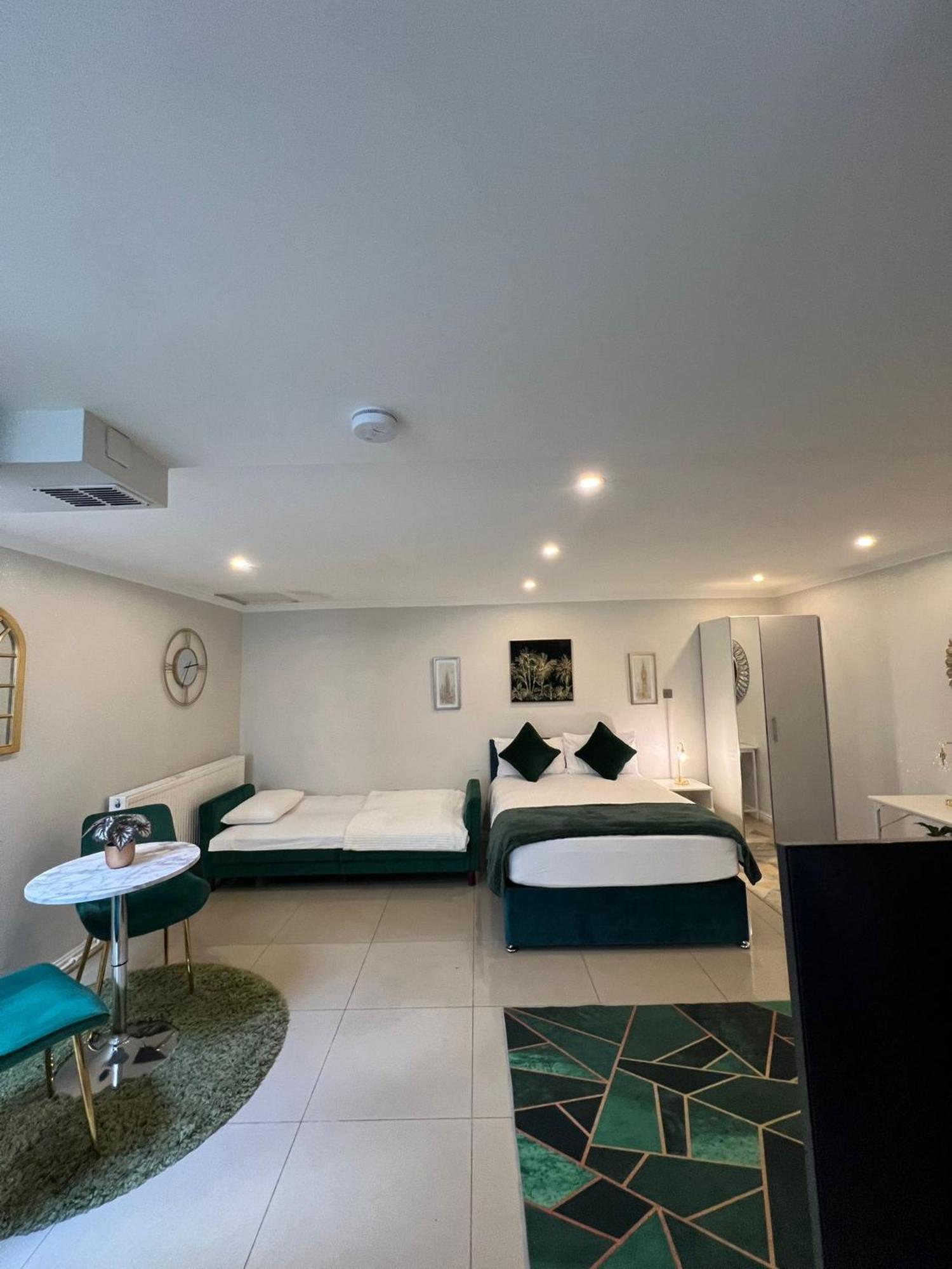 Luxury Studio Apartment Harrow on the Hill Esterno foto
