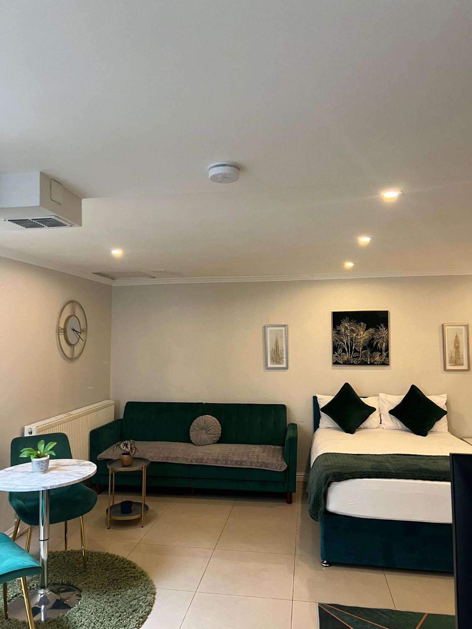 Luxury Studio Apartment Harrow on the Hill Esterno foto